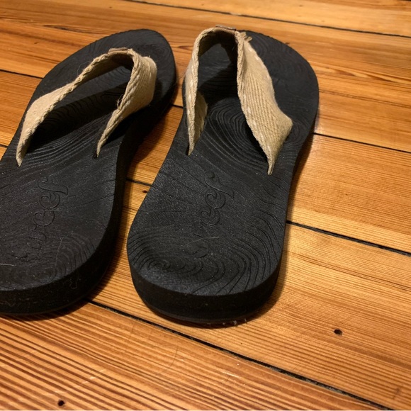 🩴 Reef Flip Flops 🩴 - Picture 10 of 12